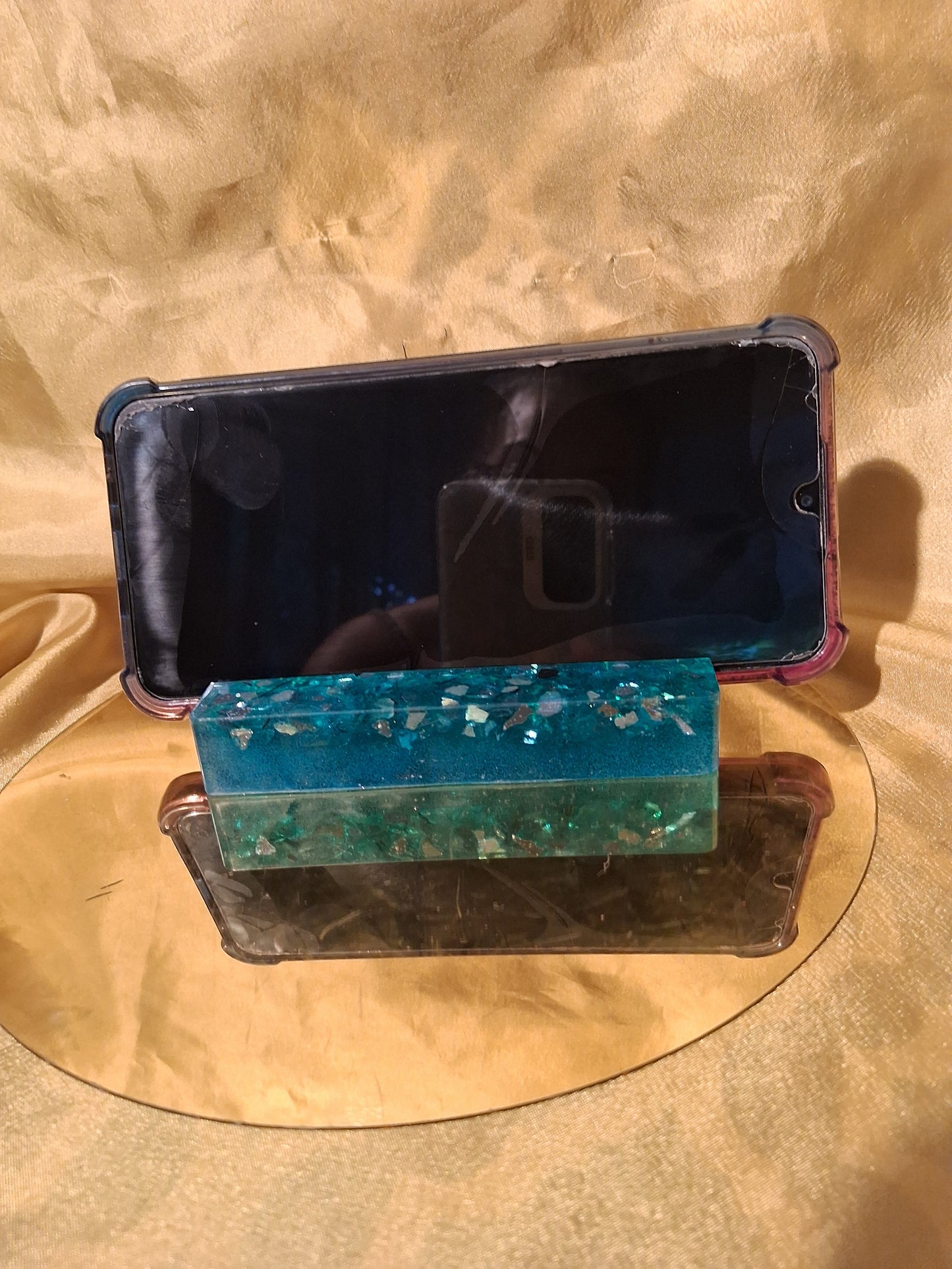 Resin Decorated Phone Stand