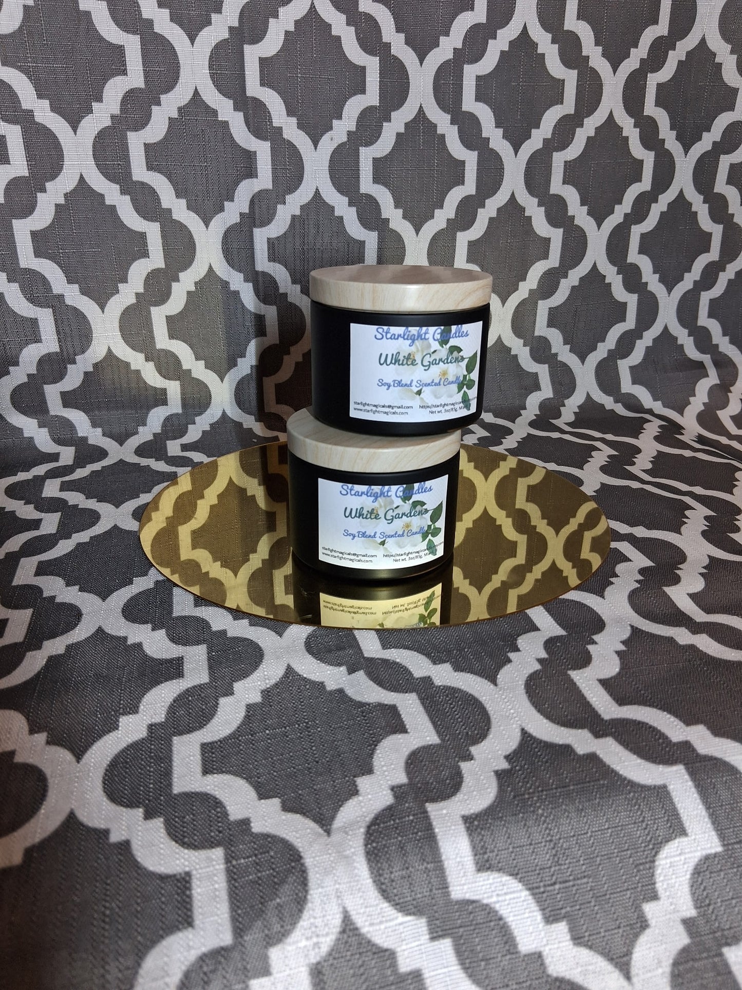 White Gardens Scented Candle 4oz