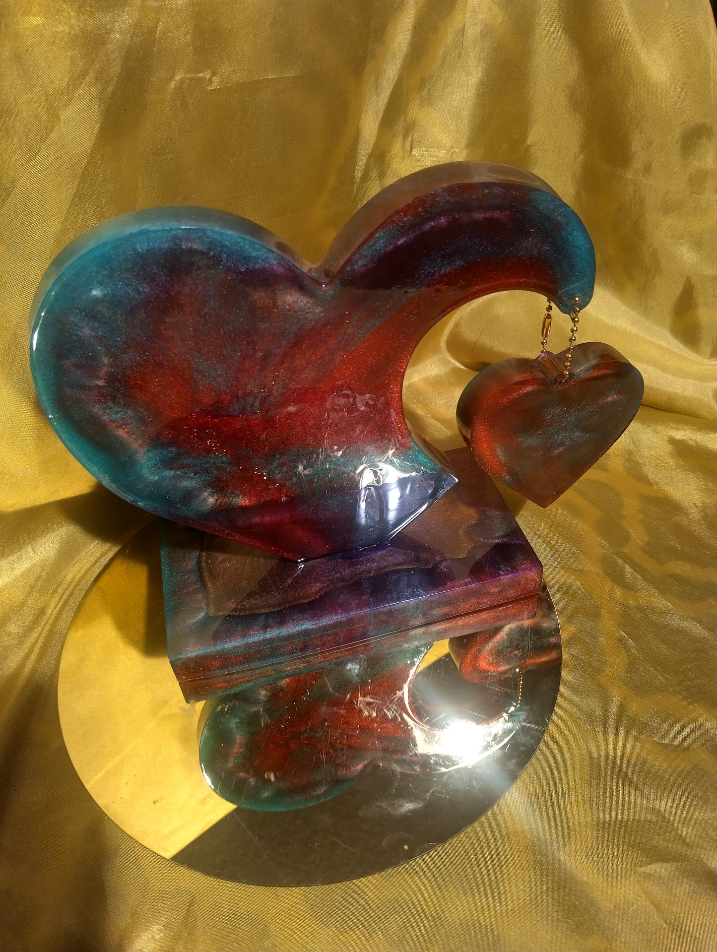 Resin decorated Standing Heart 3D