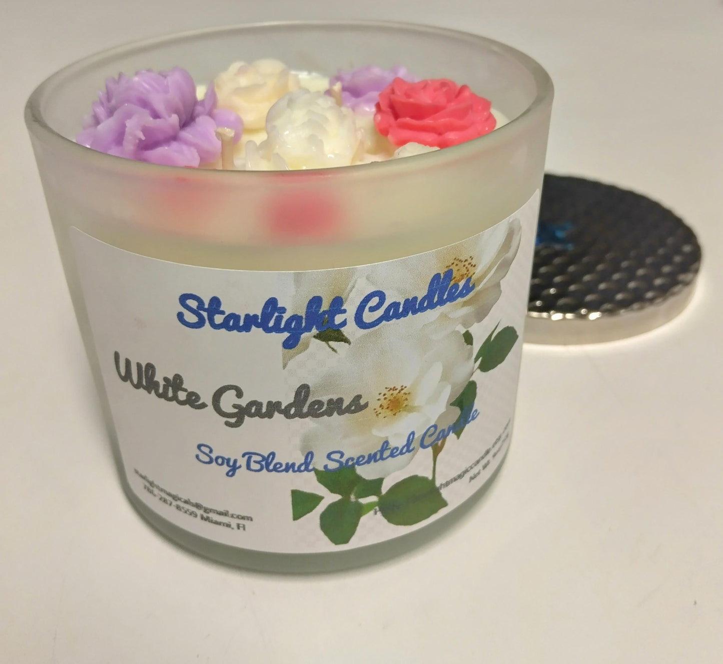 White Gardens Scented Candle/9oz/55+hr burn