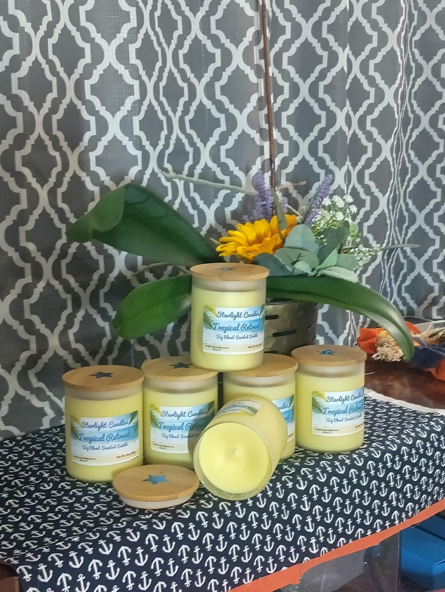 Tropical Retreat Scented Candle 7oz/35+hr burn