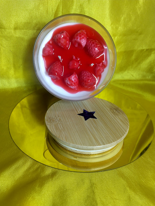 Sun-Kissed Strawberries Scented Candle - 18oz/90+hr burn time