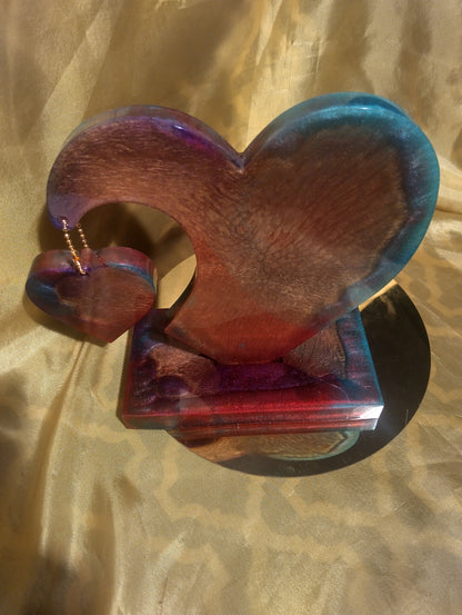 Resin decorated Standing Heart 3D
