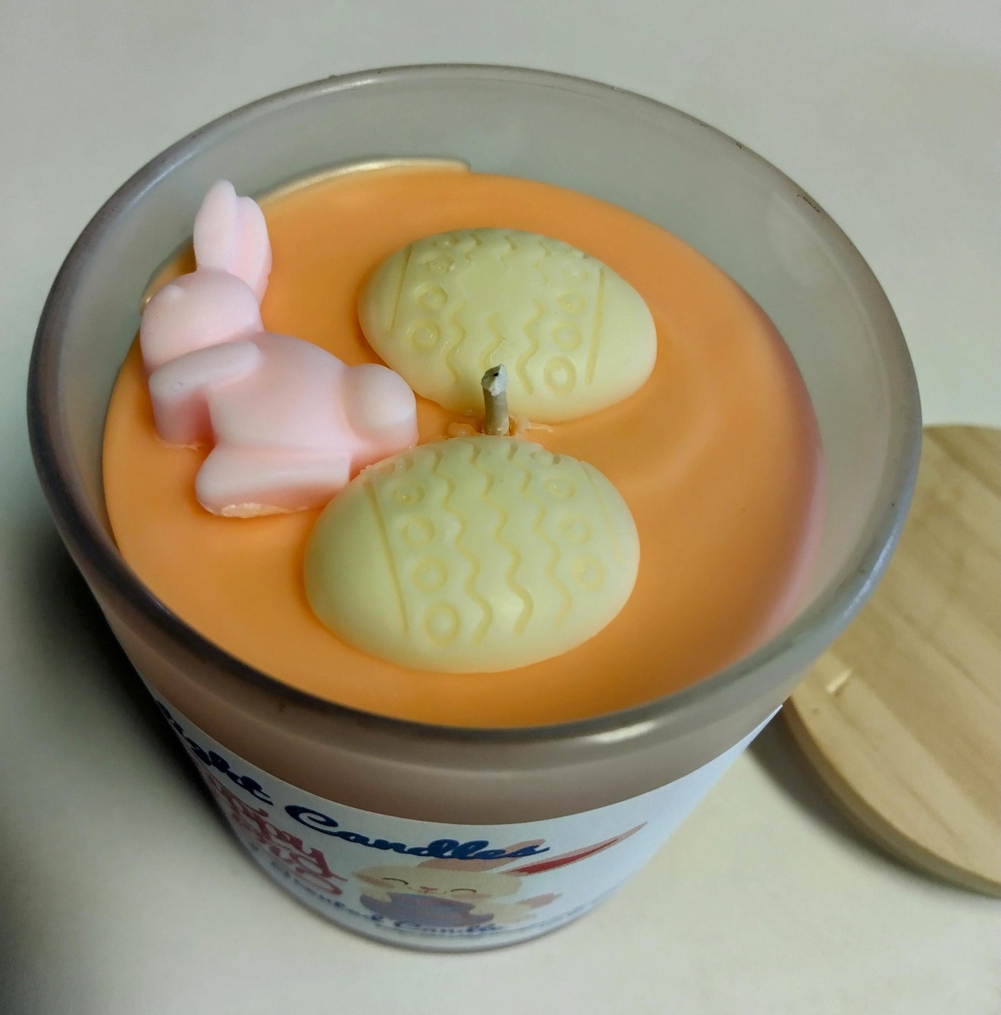 Easter Scented Candle - 9oz/55+burn time