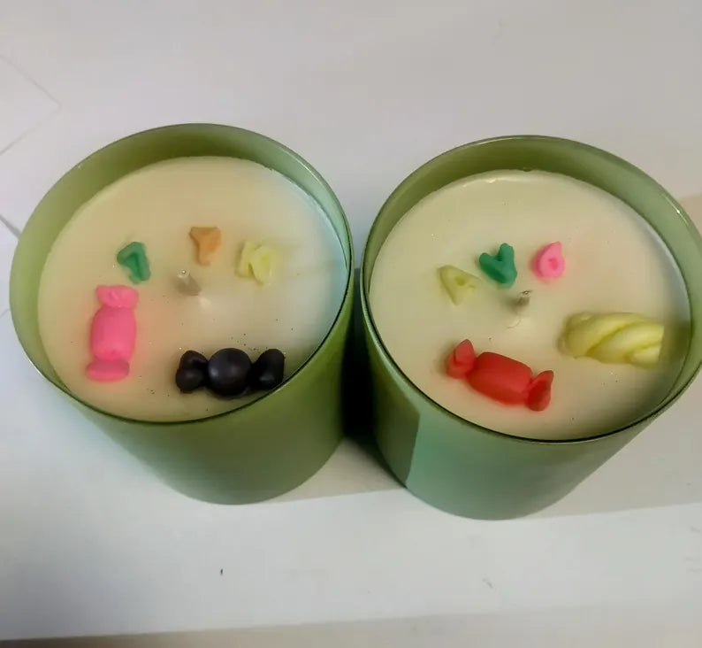 A #1 Teacher Scented Candle, 9oz/55+hr burn time