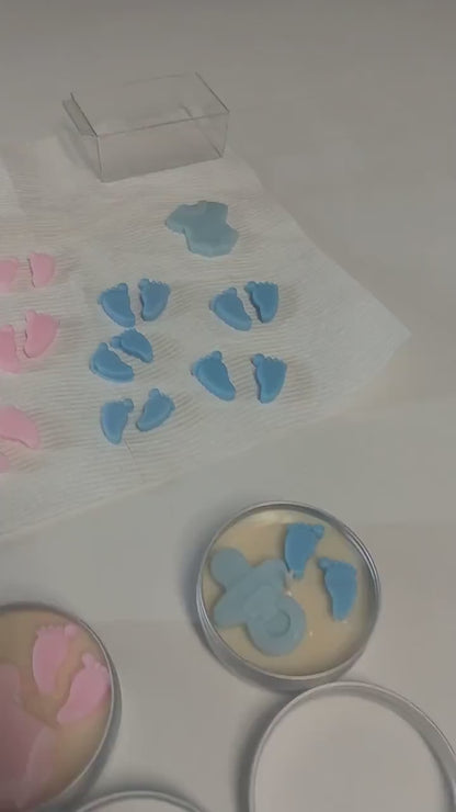 Baby Shower Keepsakes (it's a boy/girl) 2oz